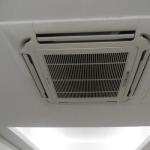 Business air conditioner deflector for ceiling ceiling type type air conditioner