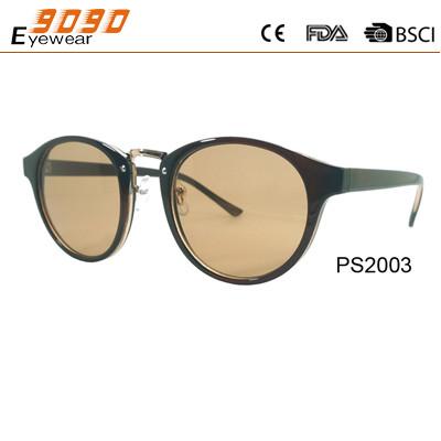 2017 hot sale style plastic sunglasses with UV 400 protection lens ,made of