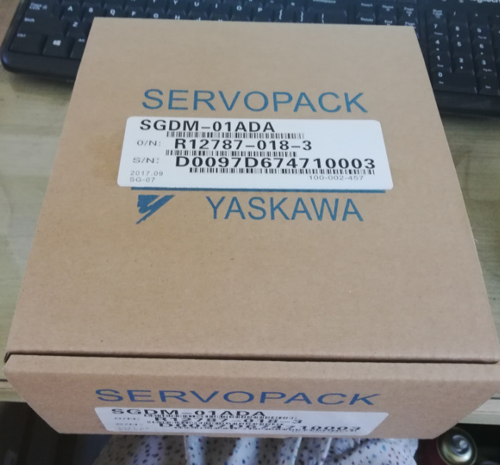 YASKAWA Servo Drive SGDM-01ADA for sale 200V 2/3 Phase 0.10KW Original New In Box