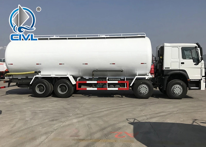 Heavy Duty 12 Wheel Bulk Powder Construction Water Trucks 35.0 Cubic Meters Bulk Cement Truck