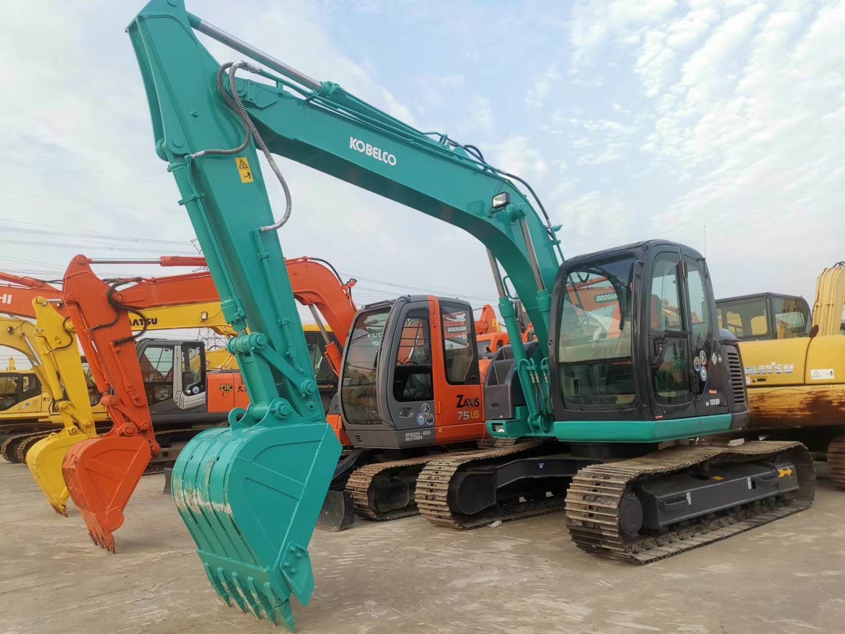 Hydraulic Crawler Original Kobelco SK Excavator Used Engine In Good Condition