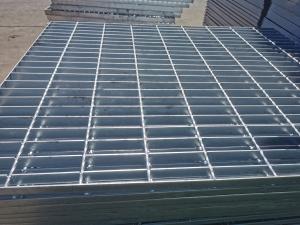 Wholesale Water Permeable Stair Treads Steel Grating from china suppliers