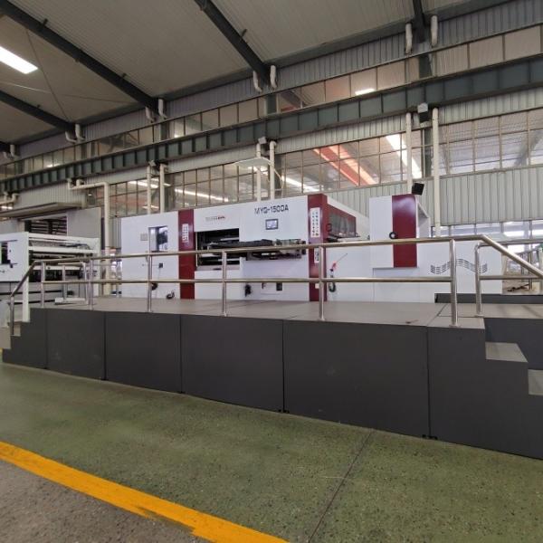 5000 Sheets Per Hour White/Gray PLC Control Corrugated Cardboard Die Cutting