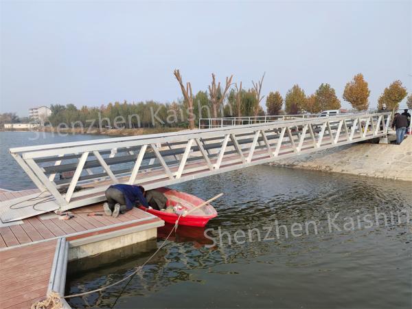 Seaworthy Aluminum Floating Marina Gangways 300kgs/sqm Loading Capacity with