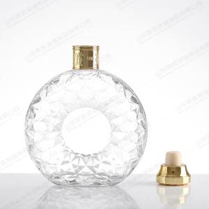 Wholesale Body Material Glass Bottle for Vodka Gin Wine Rum Whiskey 250ml 500ml 700ml 750ml from china suppliers