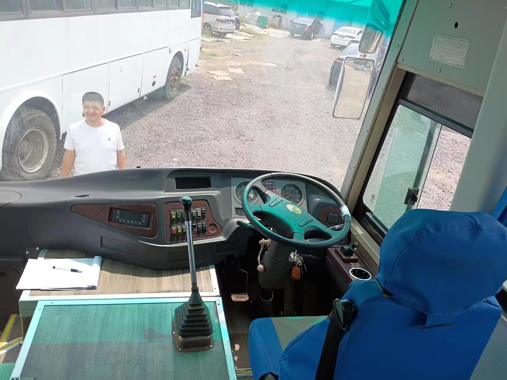 ZK6116D used motor coaches Front Engine Yutong Right Hand Drive 53 Seats