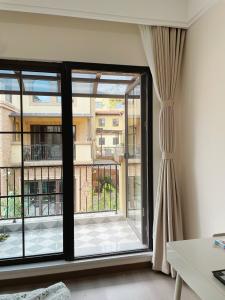 Wholesale Sliding Trackless Screen Door With Excellent Customer Service from china suppliers