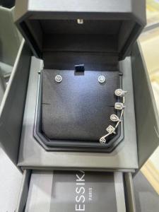 China 0.5 Carat 18k Gold Diamond Earrings 2 Stones on sale