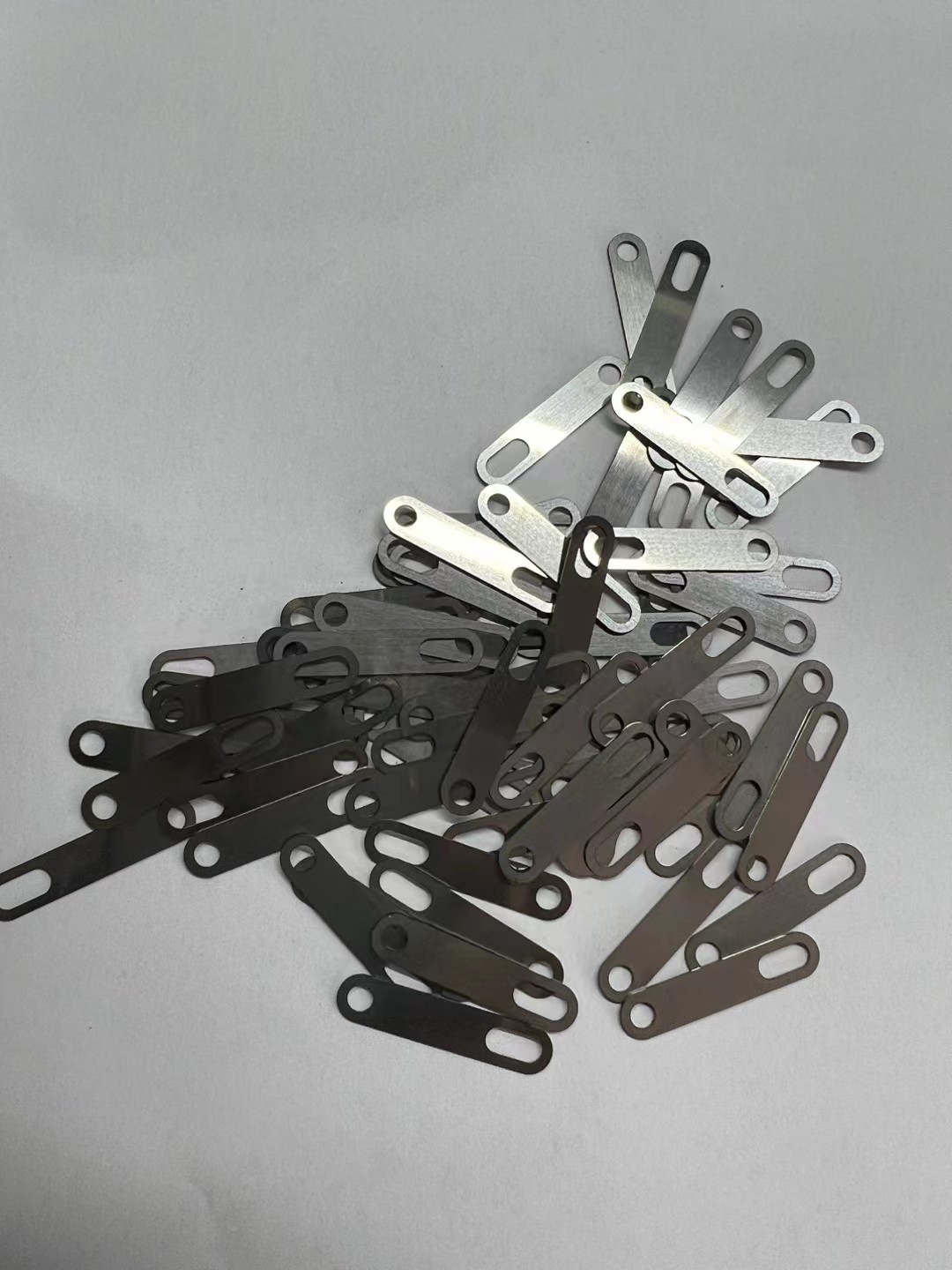 High-Precision Stainless Steel Compressor Valve Reeds – Custom Shim Blades for A/C & Air Systems