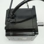 Yaskawa SGMPH-15A1A21 AC SERVO MOTOR 1.5KW 3000RPM 200V 7.5A NEW