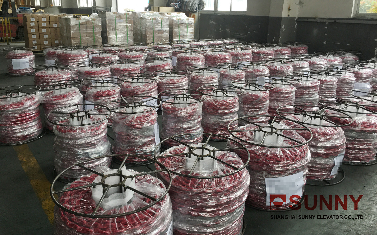 Flexible Plastic - Wrapped Elevator Compensation Chain , Broken Load ≥15.63