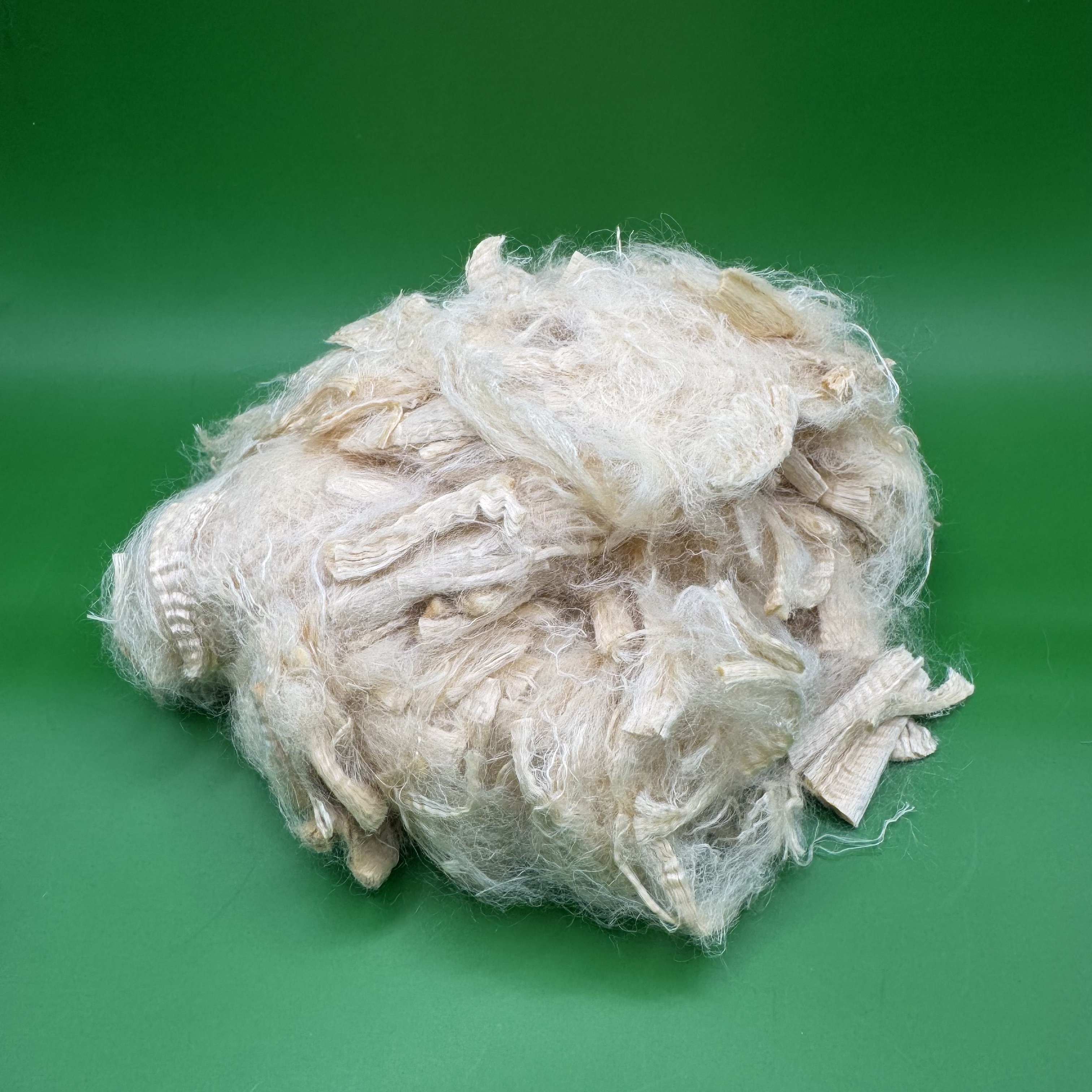 1.5D 25mm Soybean Staple Fiber Light Yellow Tone Raw Material for Spinning Yarn Blending Textile Custom Specification
