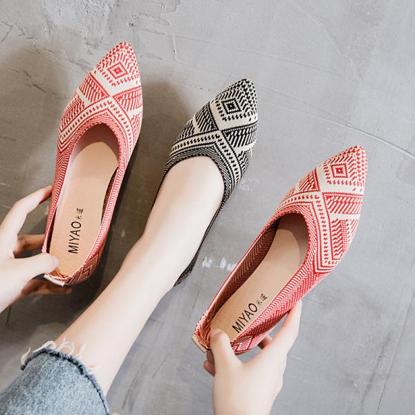 Hot Sale Lightweight Breathable Women's Shoes Pointed Toe Geometric Pattern