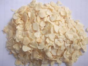 Wholesale Dried Garlic Flakes 2mm Garlic Slice with or without root. good price from china suppliers