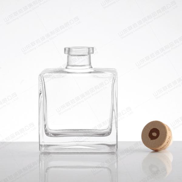 Body Material Glass Cube Square Bottle for Vodka 100ml 200ml 250ml 500ml 750ml