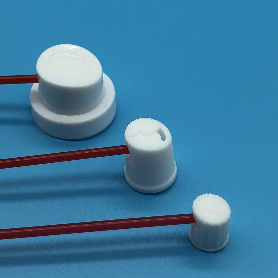 Efficient Carburetor Cleaner Applicator for Automotive Maintenance - Precise and Easy to Use