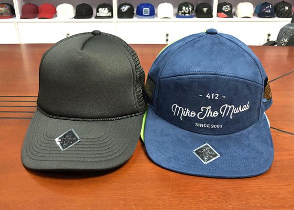 Flat Bill 6 Panel Mens Flat Brim Snapback Hats 3D Embroidery Custom Logo