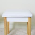 2.9KG Nordic Style Soft Sponge PU Top Solid Wood Stool