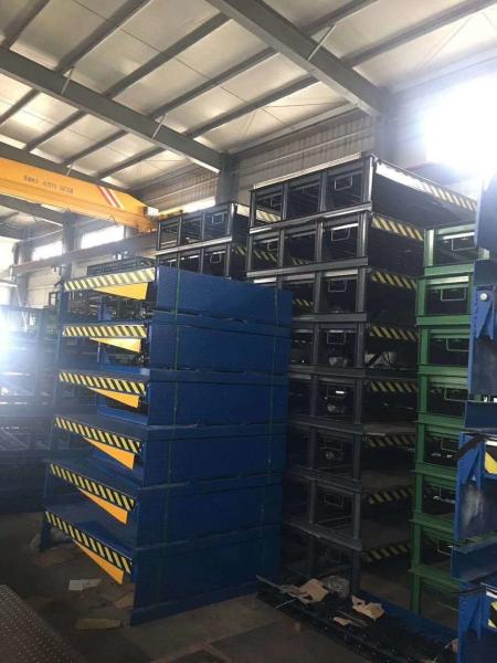 8000KG Stationary Hydraulic Integrated Loading Dock Leveler Anti Skid Checkered