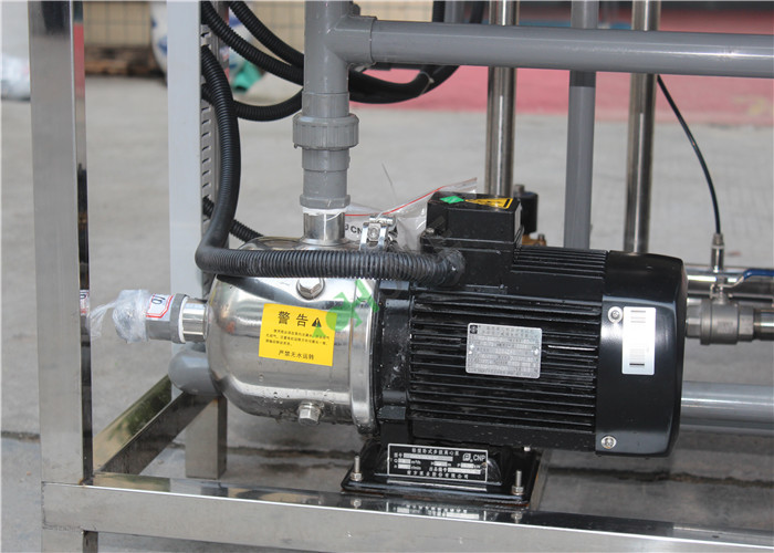 Drinking Ro Water Purification Plant With SUS Security Filter , CE Approved