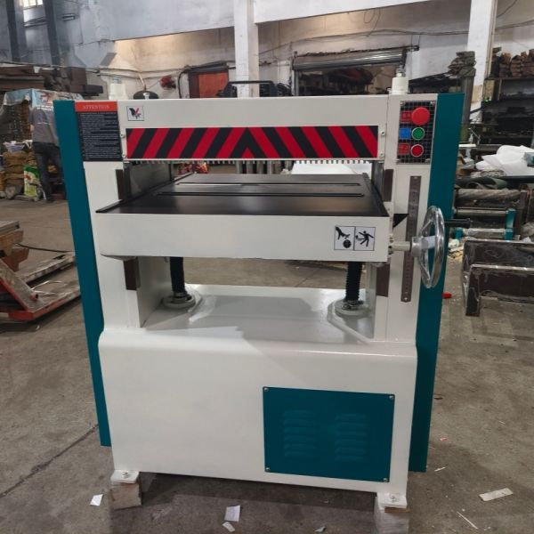 Modern Wood Planer Machine For Planing Wood Smooth Face 6.8m/min Feeding Speed