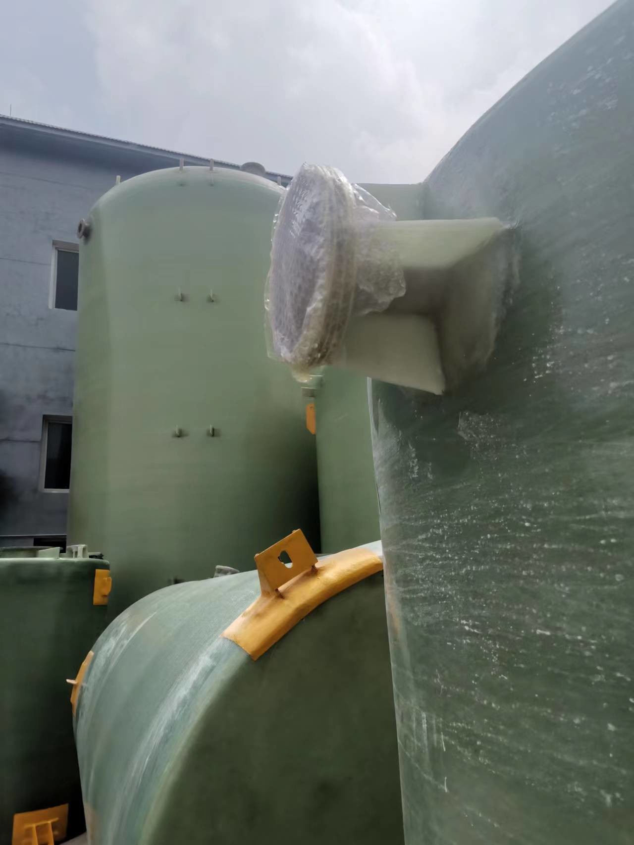 Vertical Winding 1300 Gallon FRP Septic Tank Large Capacity Plastic Tanks