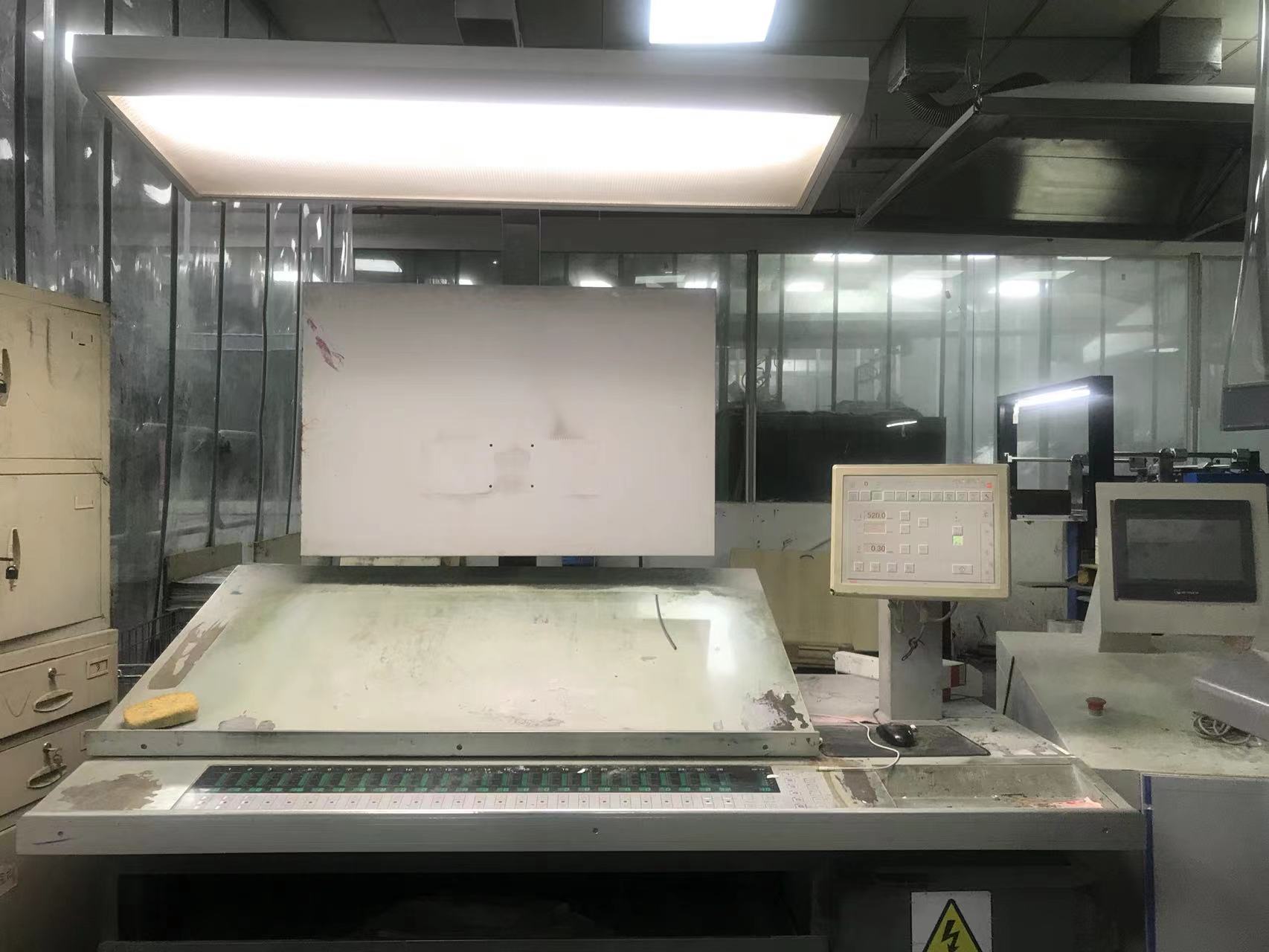 Flatbed Printer Plate Type Used Four Colour Offset Printing Machine 220000 KG With Accuracy