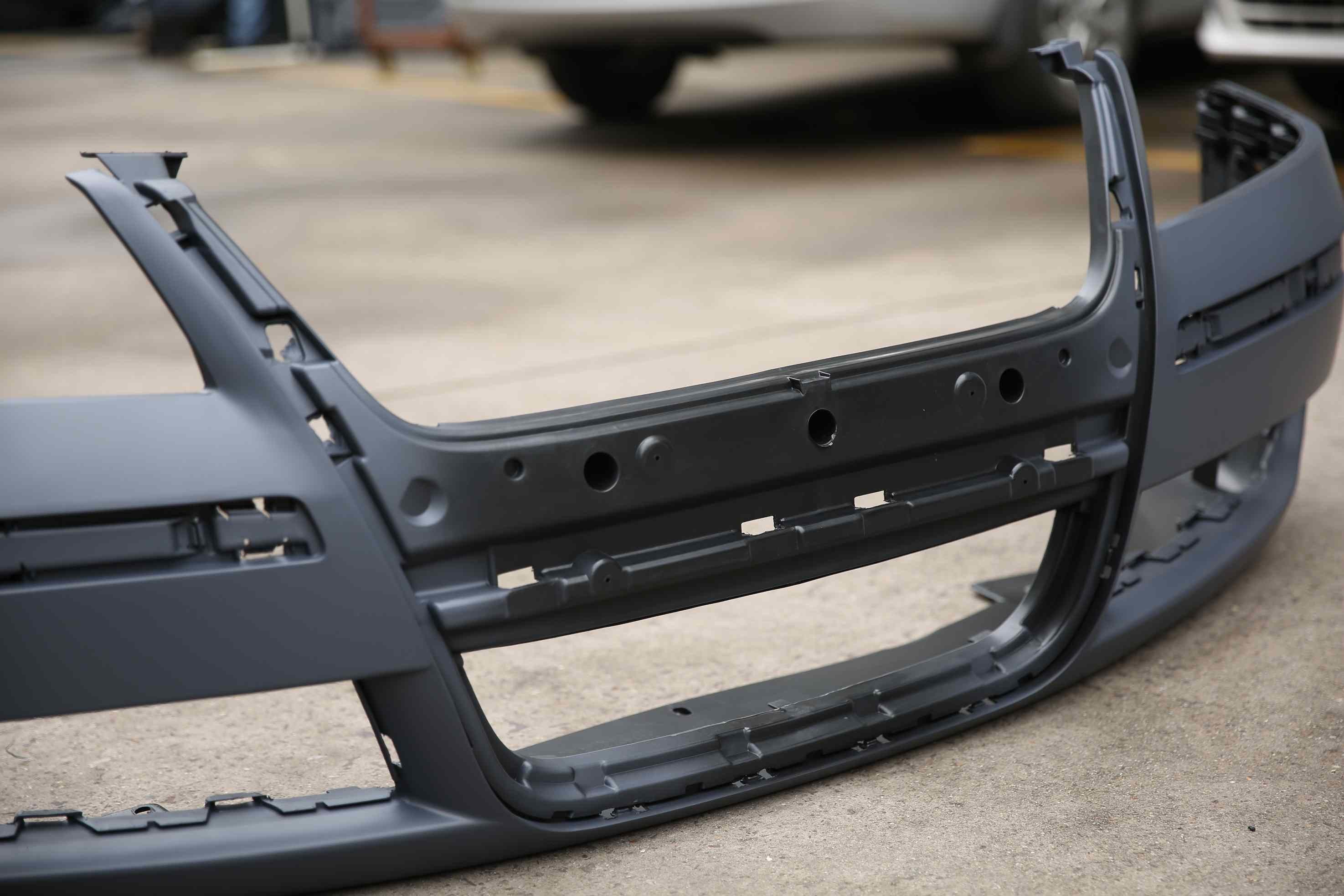 OEM 3BD 807 221 B5 97-00 VW Passat Lingyu 2005 2006 2007 2008 Car Front Bumpers Skin
