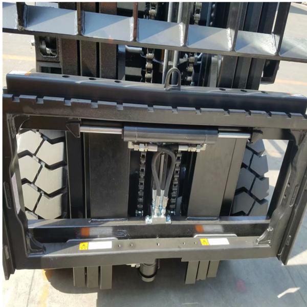 High Efficiency Forklift Truck Attachments / Fork Truck Lifting Attachment Load