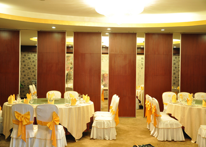 Mobile Acoustic Room Dividing System Soundproof Sliding Foldable Removable Wall Partitions For Office