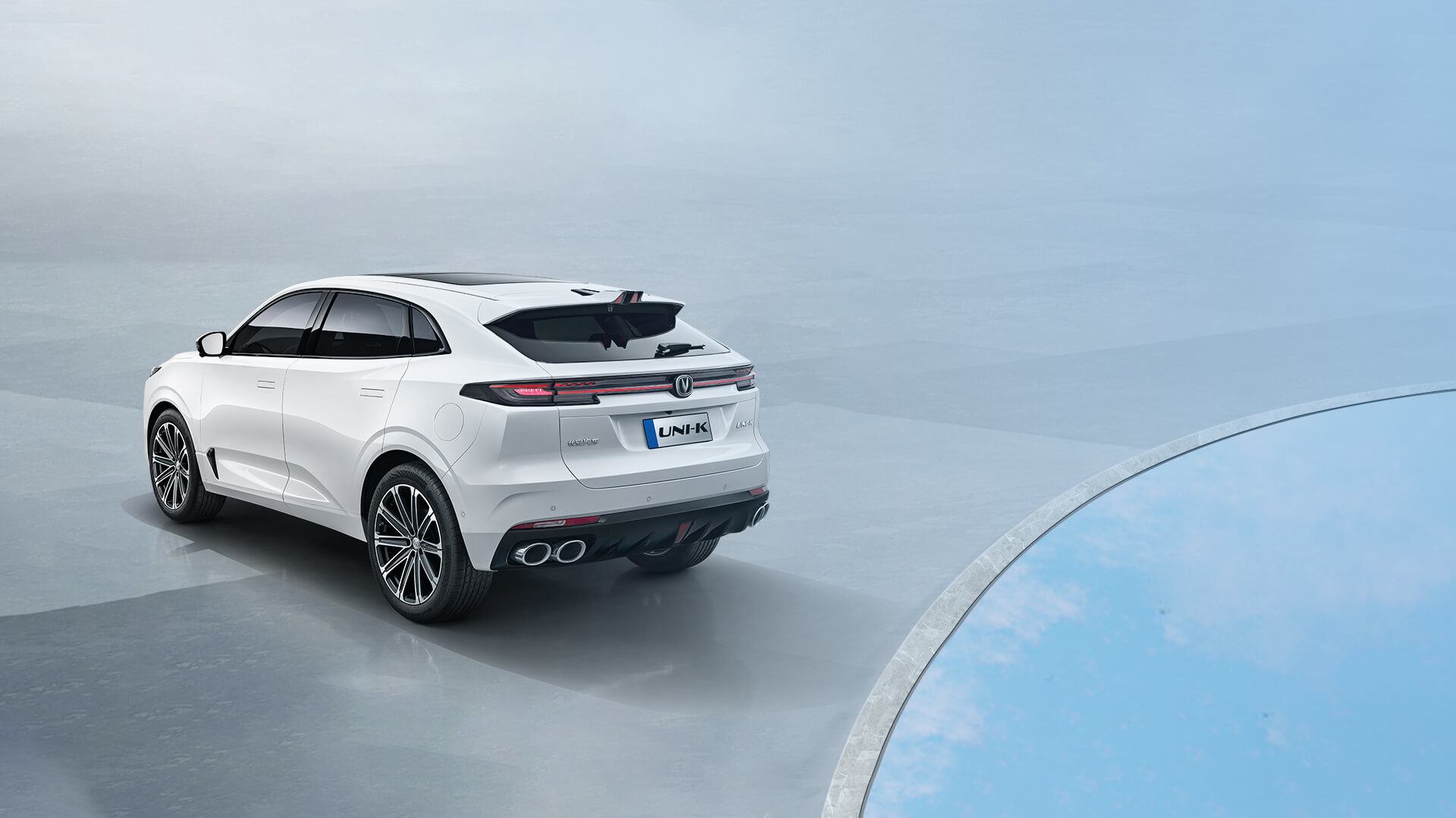 Changan UNI-K IDD Chinese Electric SUV PHEV Fast Charging 0.5h