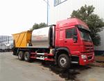 HOWO 10 Wheels Road Construction Machinery Synchronous Gravel Seal Truck 8m3