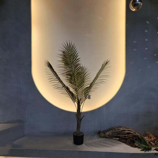 Realistic Looking Artificial Palm Tree Hypoallergenic and Insect Resistant