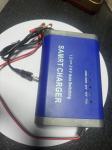 90% Charging Efficiency 125W Output Power Car Motorcycle Battery Charger for Agm