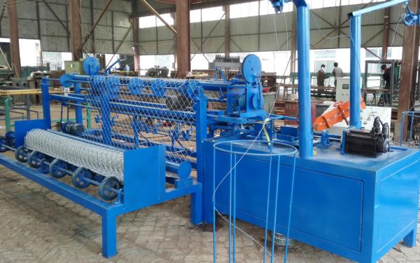 Fully Automatic Chain Link Fence Machine / PVC Coated Galvanized Fence Making