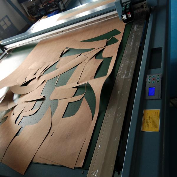 Single Color 1500*1000mm Flatbed Inkjet Printing and Cutting Plotter for Apparel