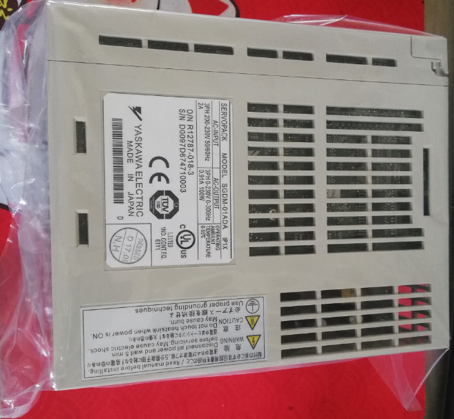 YASKAWA Servo Drive SGDM-01ADA for sale 200V 2/3 Phase 0.10KW Original New In Box