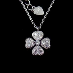 Wholesale Customized New Jewellery Design Four Leaf Clover Shape Silver Necklace from china suppliers