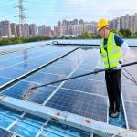 Pressure Solar Panel Cleaning Brush with 5.5 Meters Telescopic Pole Supported