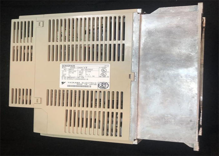 Yaskawa Servo Drives SGDB-15ADG-Y8 Brand New In Original Box 0