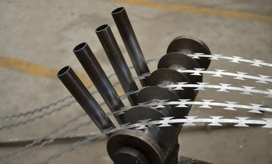 razor wire