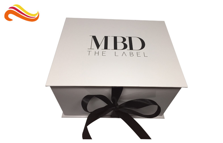 Custom Printing Magnetic Closure Collapsible Apparel Gift Box