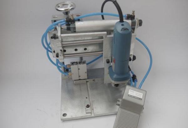 Small Size Pneumatic Bending Slot Cutting Machine Tools for Metal Channel