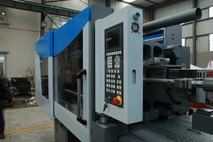 Wholesale Low electricity consumption servo injection molding equipment Automatic from china suppliers
