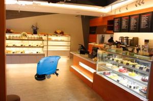 Wholesale Blue Color Floor Scrubber Dryer Machine Hard Floor With Battery 800mm from china suppliers