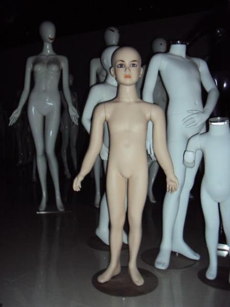 Kid Full Body Adjustable Retail Display Mannequins Brushed Metal Base For