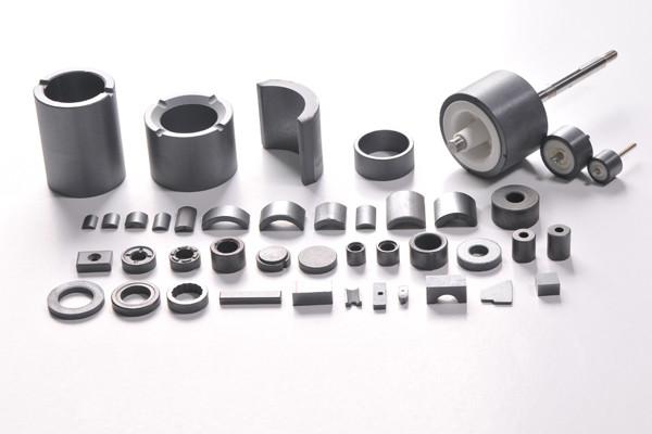 Industrial Strong Bonded Ceramic Ferrite Magnets Permanent Type Integrated