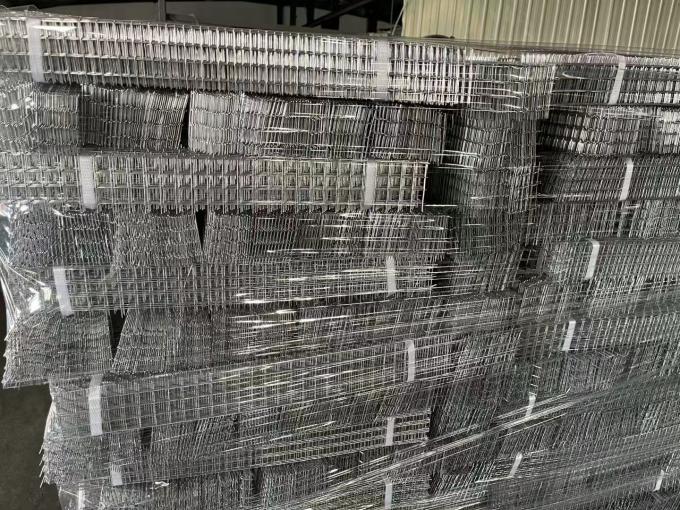 Electro Galvanized Welded Wire Mesh with Low-Carbon Iron Wire and Customizable Sizes for Various Applications
