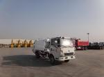 Kitchen Garbage Compactor Truck Diesel Engine Red And White Color
