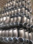 Sharp Corners Carbon Steel Pipe Fittings Frictional Resistant Anti Rust Optimum